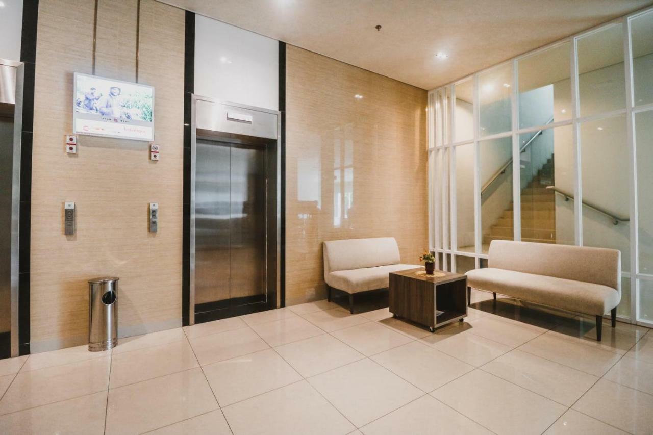 เรดดอร์ซ อพาร์ตเมนต์ เนียร์ ซุมมาเรคอน มอลล์ เซอร์ปง Apartment ทังเกอรัง ภายนอก รูปภาพ